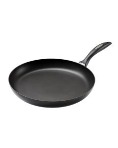 IQ Frypan 32cm in sleeve